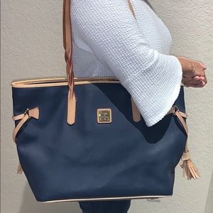 Dooney & Bourke Purse